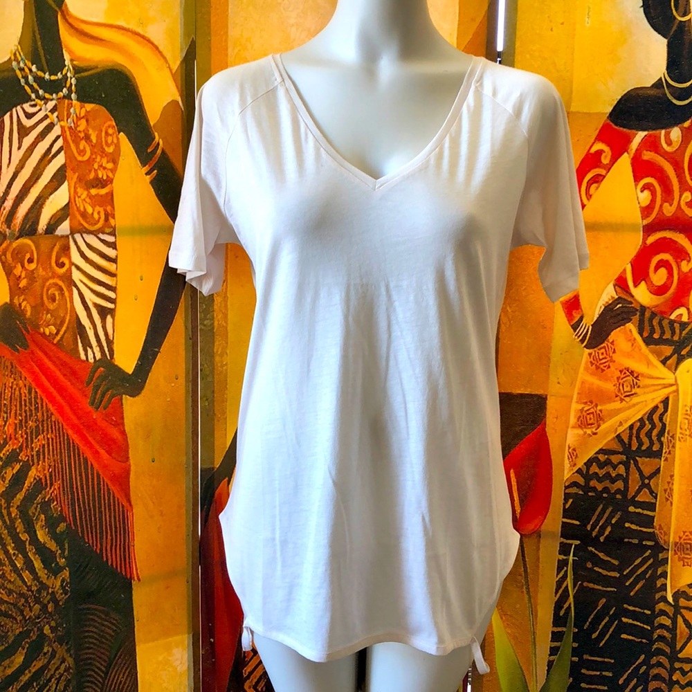 EIGHT Cut Sides Cream Tee Shirt - NWT
